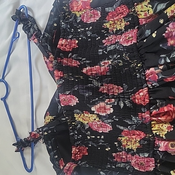 XHILARATION Strappy Dress Floral Two Pockets Sides 100% Polyester Women's - Picture 7 of 12